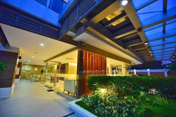 Padgett Place Prime Suites Cebu Eksteriør bilde