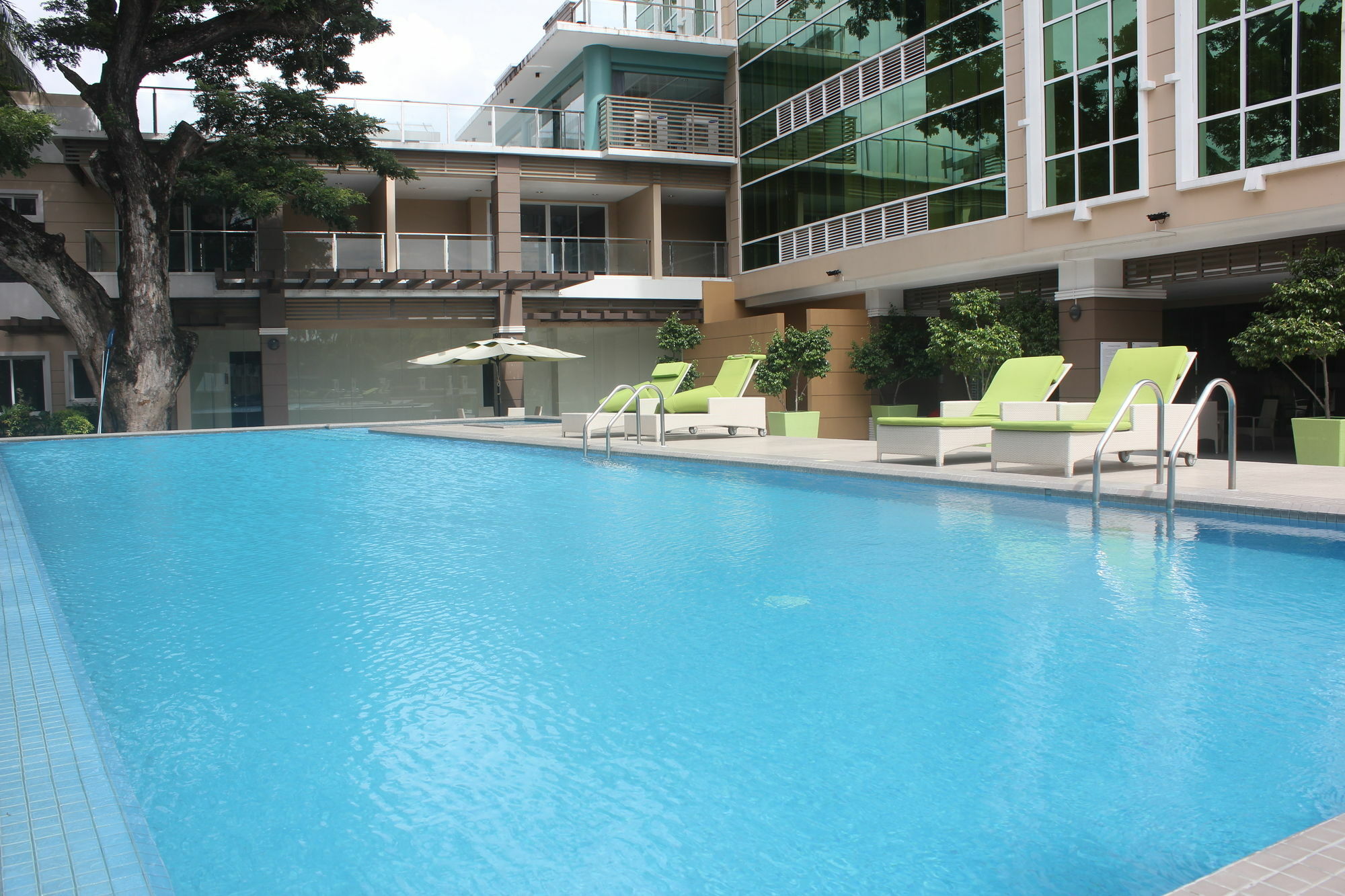 Padgett Place Prime Suites Cebu Eksteriør bilde