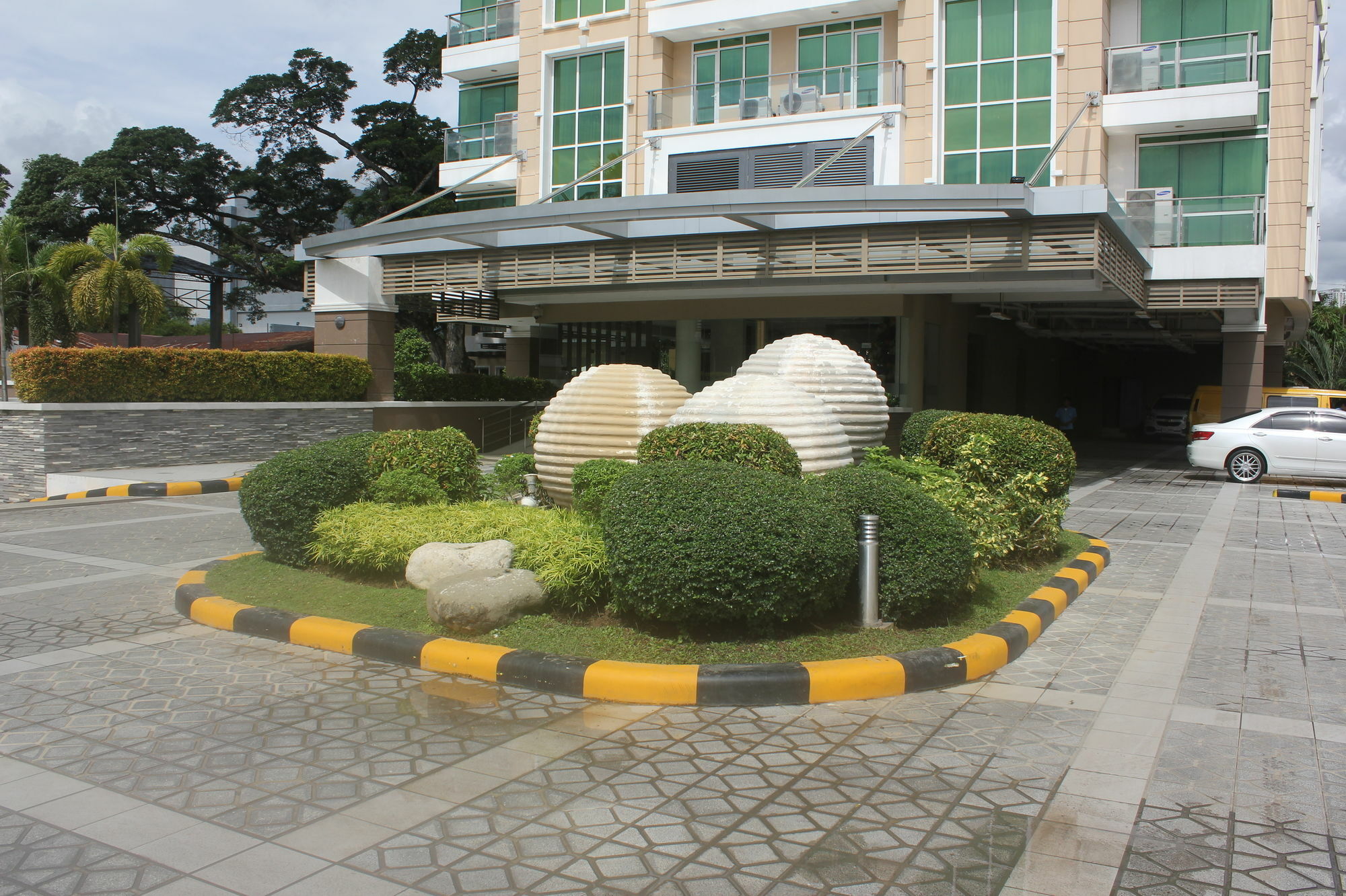 Padgett Place Prime Suites Cebu Eksteriør bilde